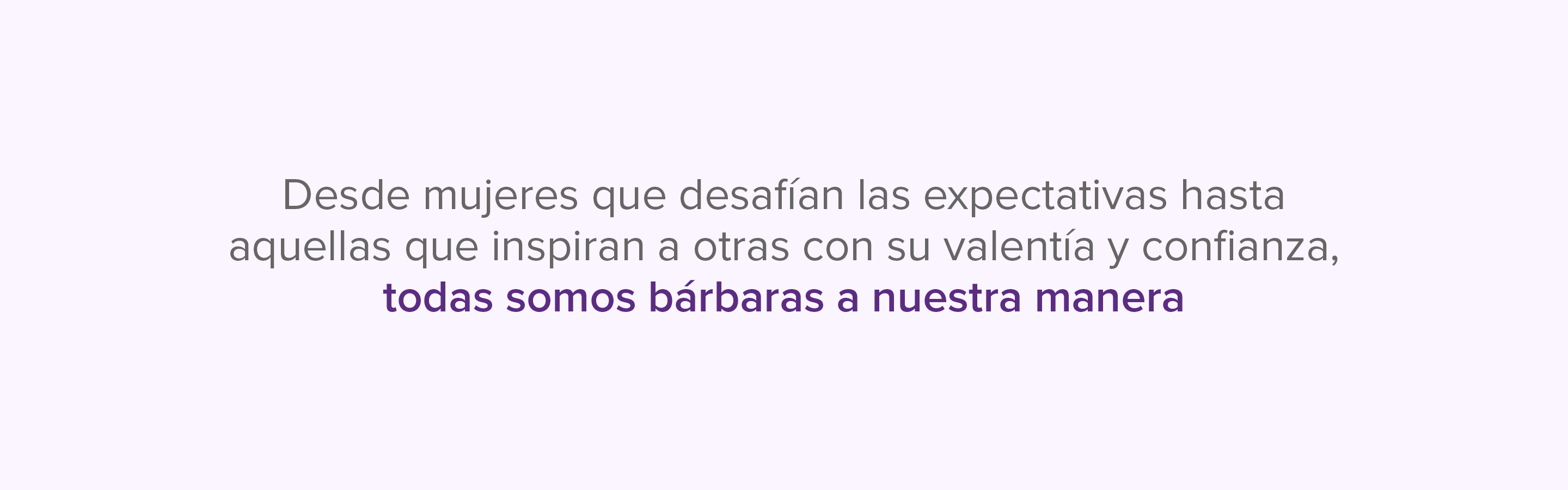 Mujer corriendo al aire libre con auriculares, disfrutando de un momento de ejercicio y bienestar.